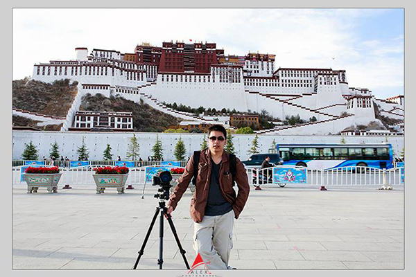 Гэрэл зурагчин  А.Түмэнжаргал (Alеx) зургийн үзэсгэлэнгээ худалдаа хэлбэрээр толилуулна